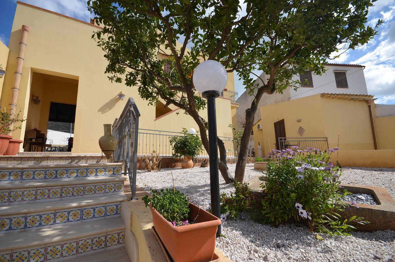 B&B Timpe Bianche Castelluzzo Exterior foto