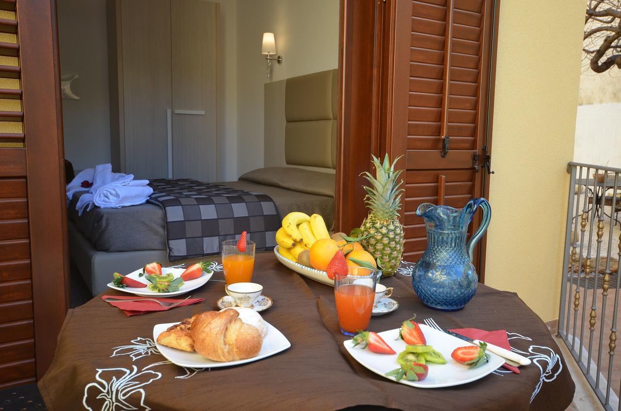B&B Timpe Bianche Castelluzzo Exterior foto